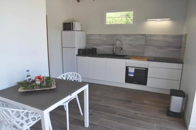 Soley Bungalows Nonis 2 Pers Adult Only Sainte-Anne  Buitenkant foto